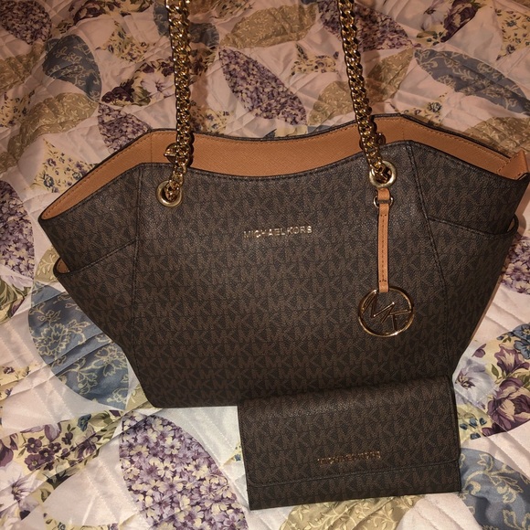 Mk purse with matching wallet
